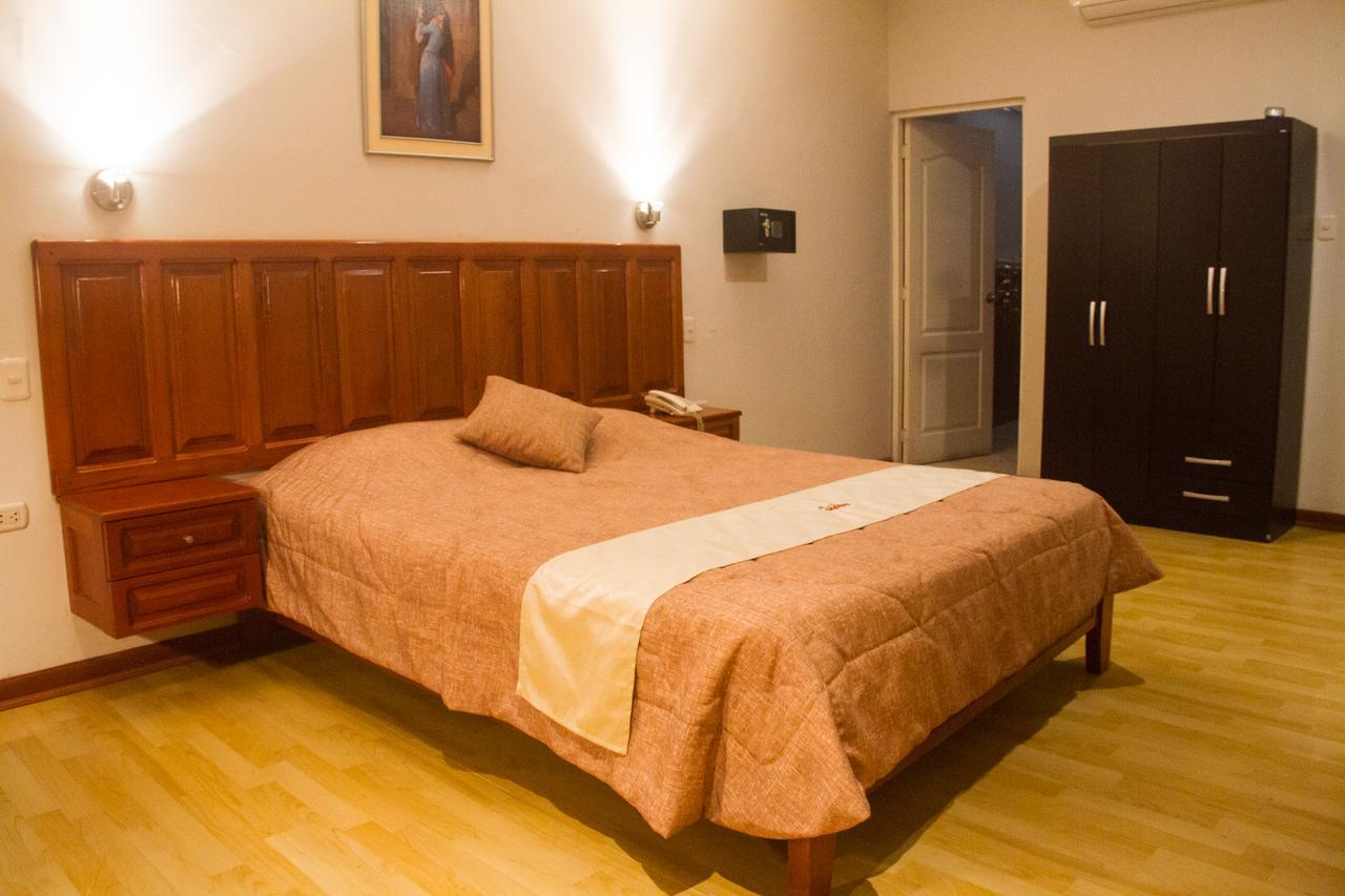 Hotel Safari Iquitos Esterno foto