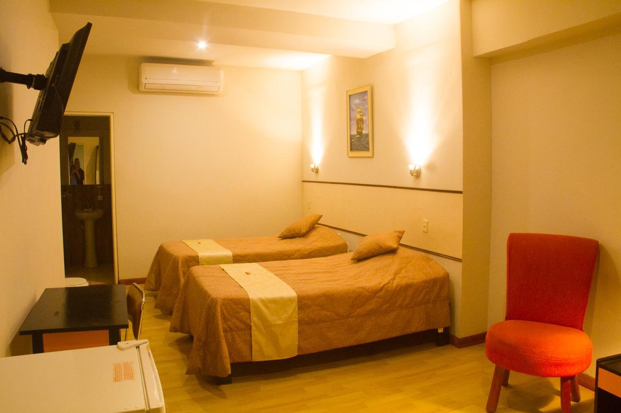 Hotel Safari Iquitos Esterno foto