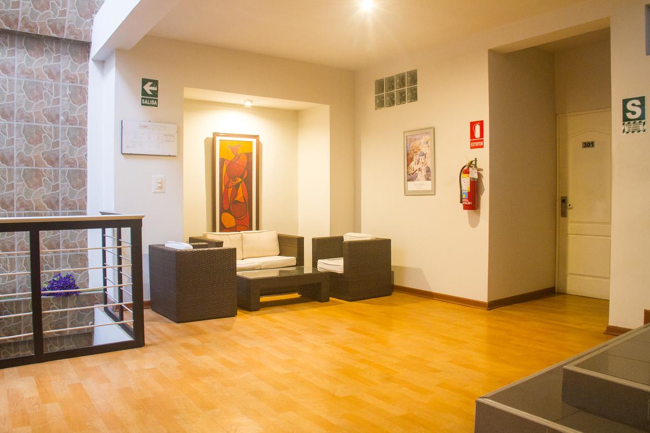 Hotel Safari Iquitos Esterno foto