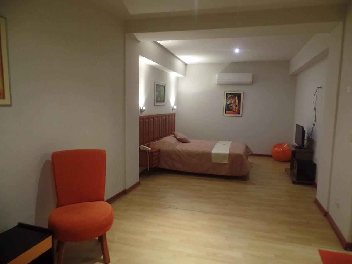 Hotel Safari Iquitos Esterno foto